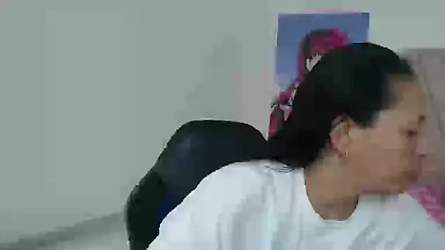 mature martina online show from 02/12/26, 07:13