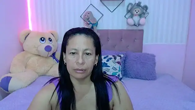 mature martina online show from 11/16/25, 10:20