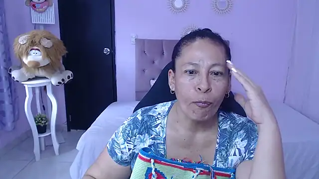 mature martina online show from 03/19/26, 07:36