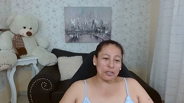 mature martina online show from 04/19/26, 06:10