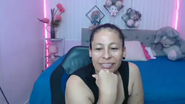mature martina online show from 05/30/26, 12:06
