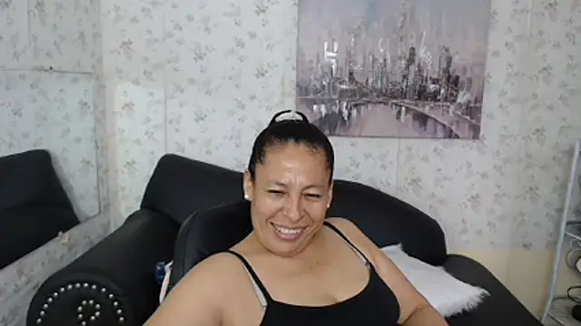 mature martina online show from 07/14/26, 10:27