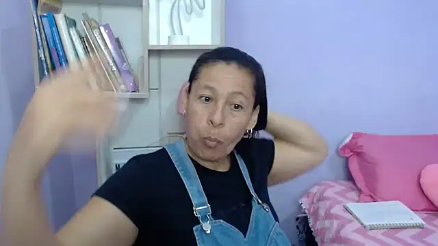 mature martina online show from 10/28/25, 10:41