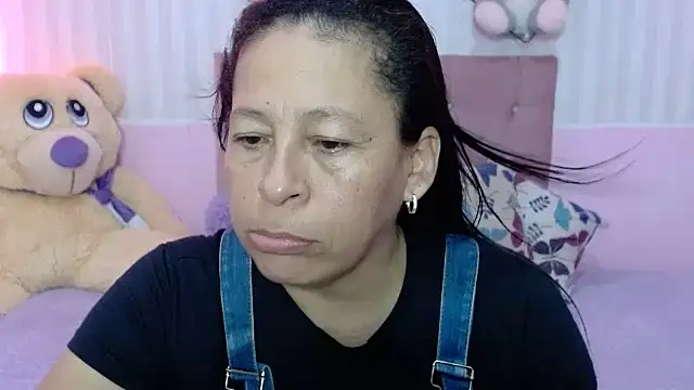 mature martina online show from 11/20/25, 05:57