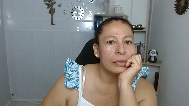 mature martina online show from 05/09/26, 09:29