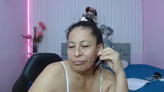 mature martina online show from 05/24/26, 10:48