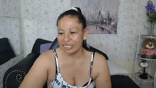 mature martina online show from 07/10/26, 10:54