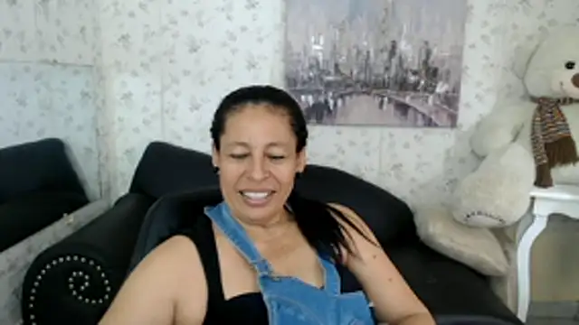 mature martina online show from 06/15/26, 08:30