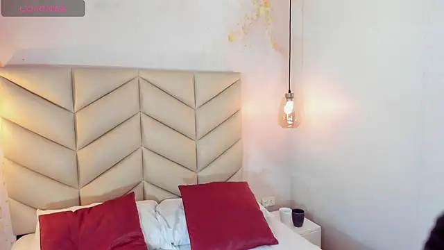 JESYSOZ23  online show from 11/27/25, 04:07