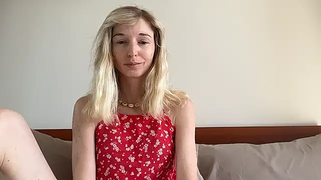 ivankai  online show from 12/22/25, 03:06