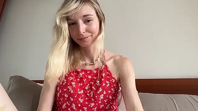 ivankai  online show from 12/15/25, 03:01