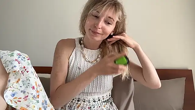 Snapshot of ivankai_ chatting on 02/25/26, 03:18 ivankai online show from 02/25/26, 03:18