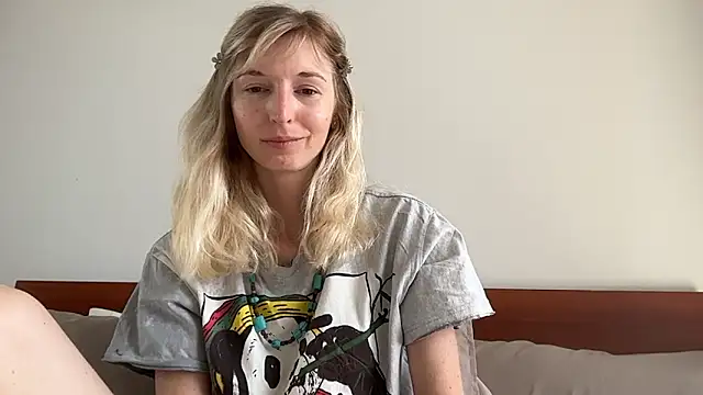 Snapshot of ivankai_ chatting on 02/20/26, 03:14 ivankai online show from 02/20/26, 03:14