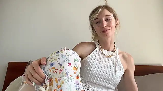 Snapshot of ivankai_ chatting on 02/22/26, 03:20 ivankai online show from 02/22/26, 03:20