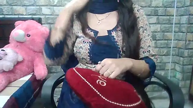 Sexy iknoor online show from 02/11/26, 05:07