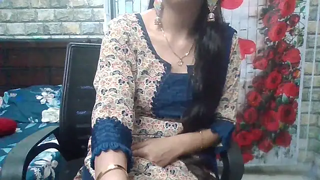 Sexy iknoor online show from 03/11/26, 05:34