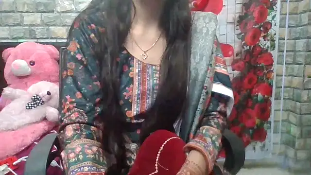 Sexy iknoor online show from 02/19/26, 05:15