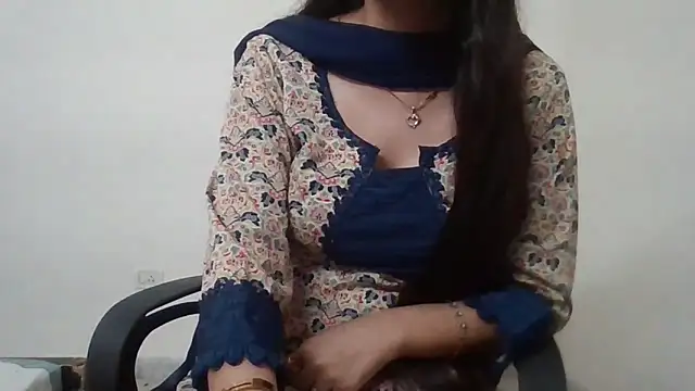 Sexy iknoor online show from 05/05/26, 06:16