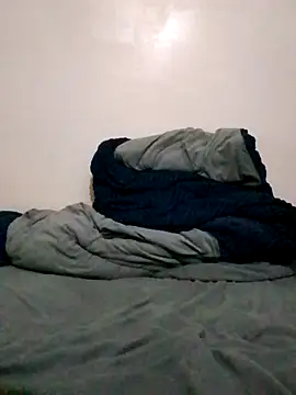 pretty-donna online show from 11/03/25, 12:20