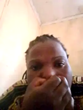 pretty-donna online show from 03/19/26, 12:16