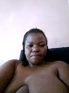 pretty-donna online show from 10/22/25, 05:29