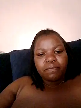 pretty-donna online show from 10/16/25, 04:43