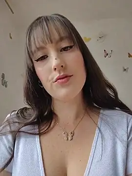 Snapshot of Belly_Rosse chatting on 06/20/26, 05:07 Belly Rosse online show from 06/20/26, 05:07