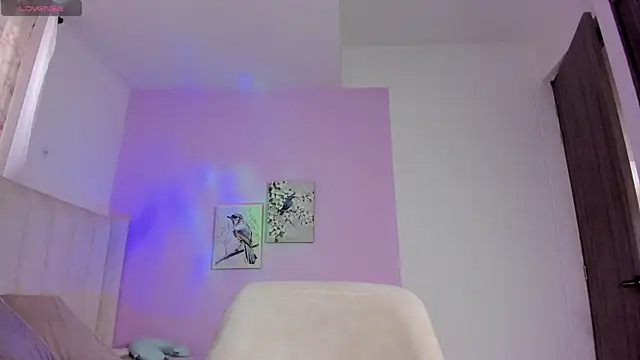 Mhia palmer online show from 10/25/25, 01:23