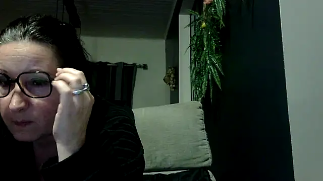 feline27 online show from 02/21/26, 08:11