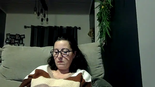 feline27 online show from 01/05/26, 08:23