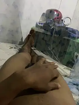 kaiz0217 online show from 11/12/25, 08:56