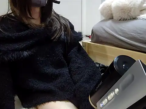 fur love0 online show from 10/16/25, 03:42