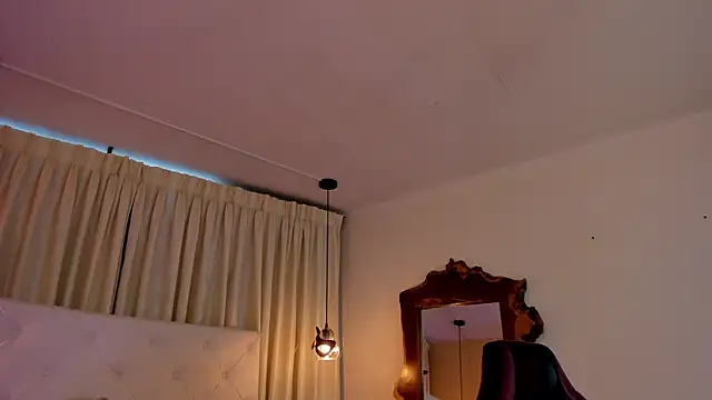 BonnieBad01 online show from 12/18/25, 02:54