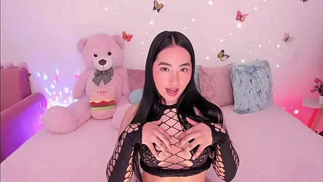 Snapshot of Zara_uwu_ chatting on 02/16/26, 10:58 Zara uwu online show from 02/16/26, 10:58