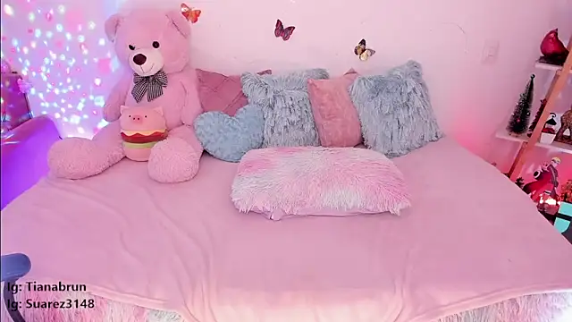 Zara uwu  online show from 03/17/25, 03:07