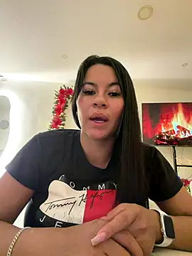 Margaret Saunders online show from 12/16/25, 05:22