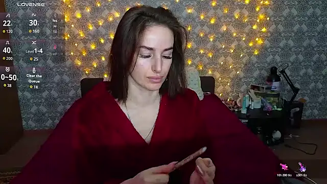 xx adrihanna xx online show from 12/17/25, 07:24