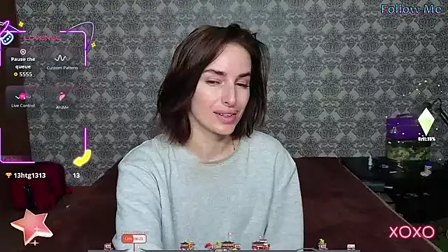Snapshot of xx_adrihanna_xx chatting on 10/10/25, 03:18 xx adrihanna xx online show from 10/10/25, 03:18