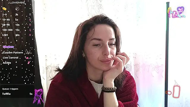 Snapshot of xx_adrihanna_xx chatting on 05/08/26, 06:17 xx adrihanna xx online show from 05/08/26, 06:17