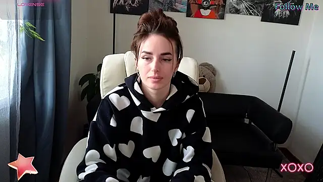 Snapshot of xx_adrihanna_xx chatting on 03/15/25, 11:51 xx adrihanna xx online show from 03/15/25, 11:51