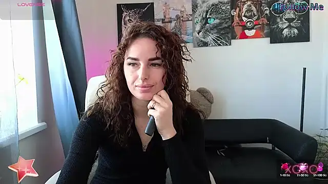 Snapshot of xx_adrihanna_xx chatting on 02/21/25, 07:56 xx adrihanna xx online show from 02/21/25, 07:56