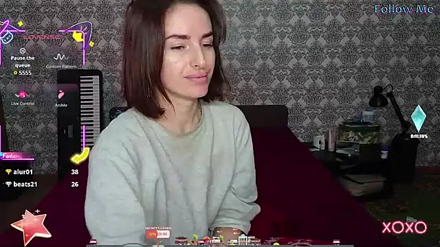 xx adrihanna xx online show from 10/28/25, 07:40