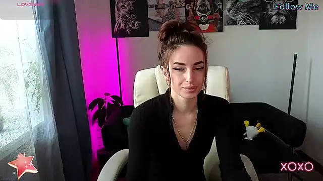 Snapshot of xx_adrihanna_xx chatting on 03/19/25, 01:40 xx adrihanna xx online show from 03/19/25, 01:40