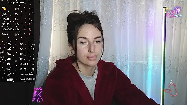 Snapshot of xx_adrihanna_xx chatting on 05/10/26, 06:39 xx adrihanna xx online show from 05/10/26, 06:39