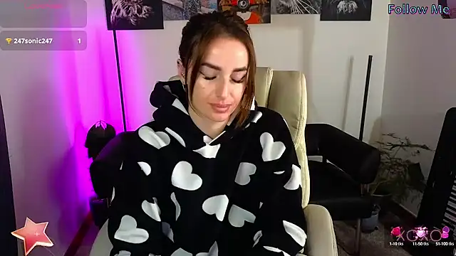 Snapshot of xx_adrihanna_xx chatting on 03/11/25, 04:30 xx adrihanna xx online show from 03/11/25, 04:30