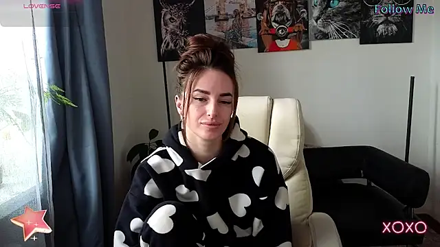 Snapshot of xx_adrihanna_xx chatting on 03/15/25, 07:53 xx adrihanna xx online show from 03/15/25, 07:53