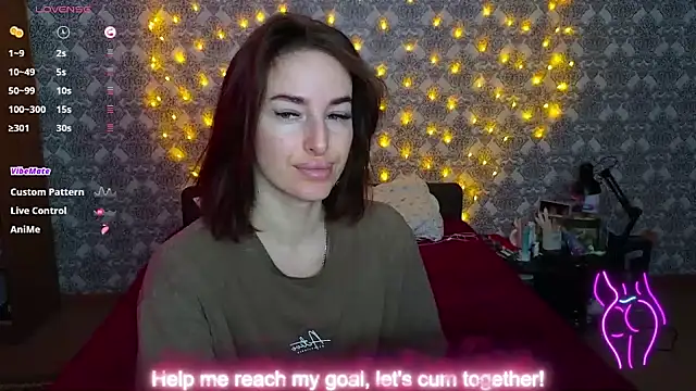 xx adrihanna xx online show from 12/16/25, 07:45