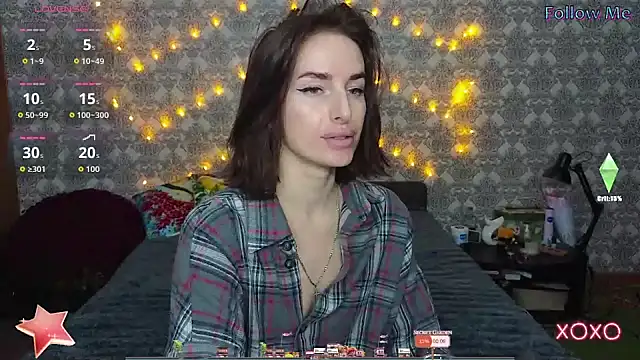 xx adrihanna xx online show from 11/06/25, 03:16