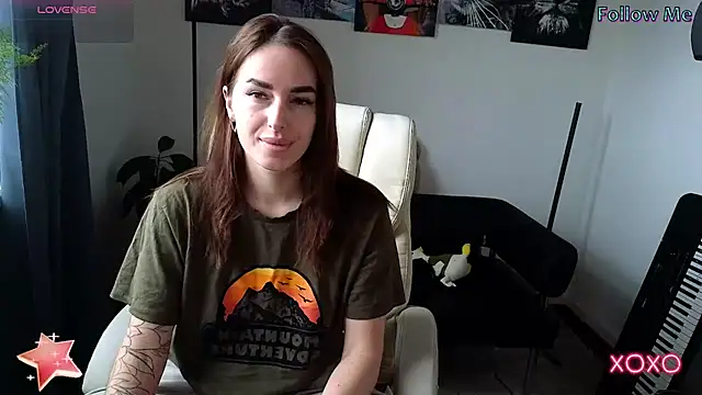 Snapshot of xx_adrihanna_xx chatting on 03/17/25, 06:18 xx adrihanna xx online show from 03/17/25, 06:18