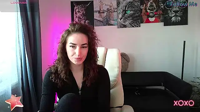 Snapshot of xx_adrihanna_xx chatting on 02/21/25, 02:38 xx adrihanna xx online show from 02/21/25, 02:38